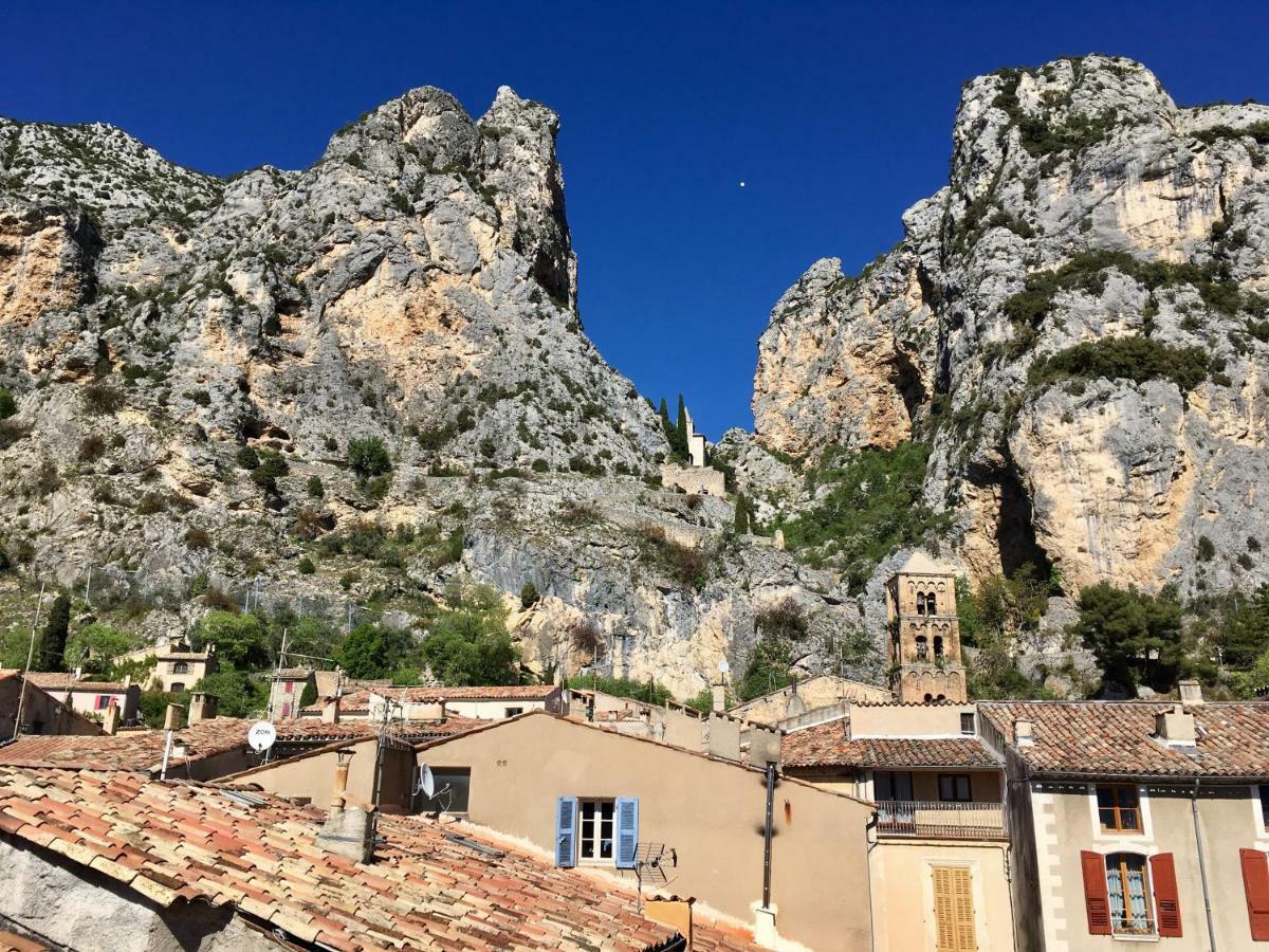 Lou Mistral Hotel Moustiers-Sainte-Marie Exterior photo